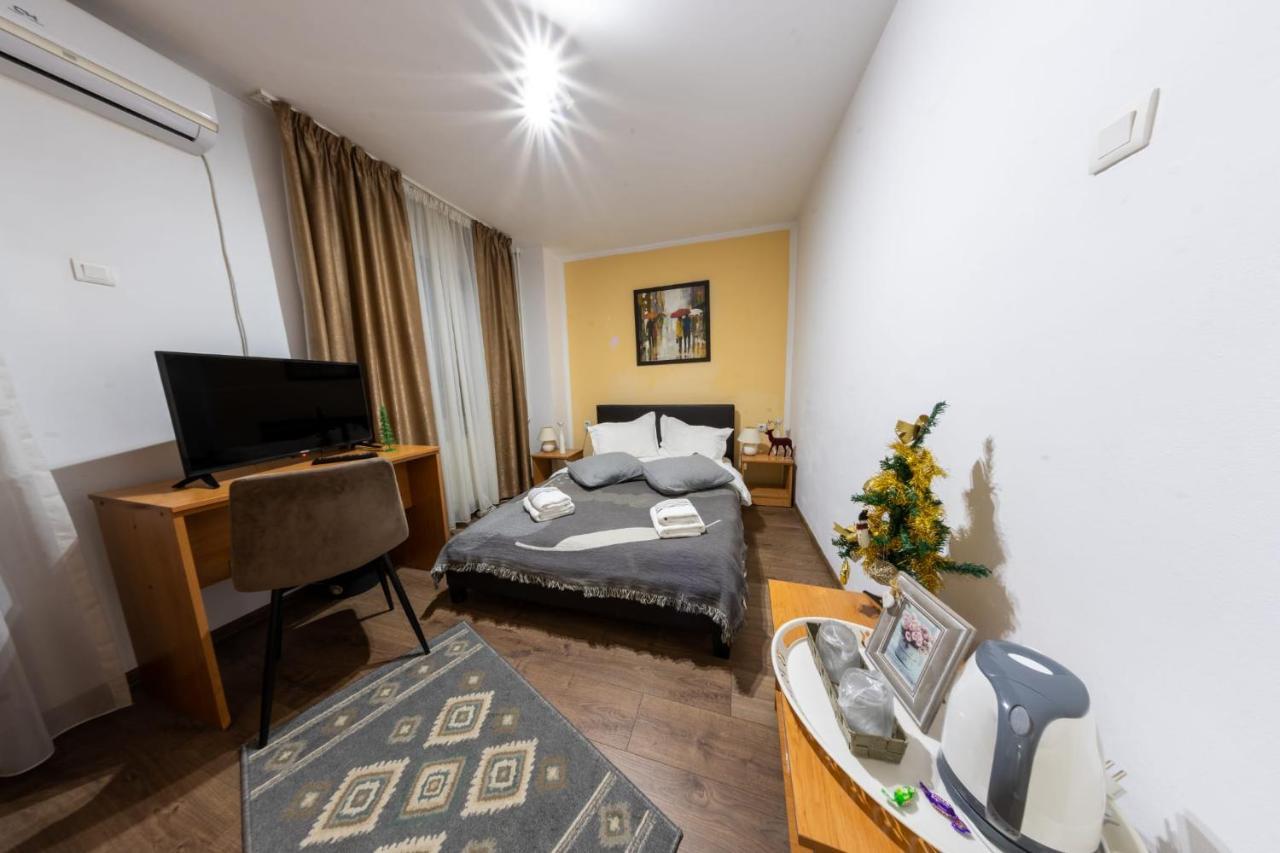 La Casa Nord Hotel Букурещ Екстериор снимка