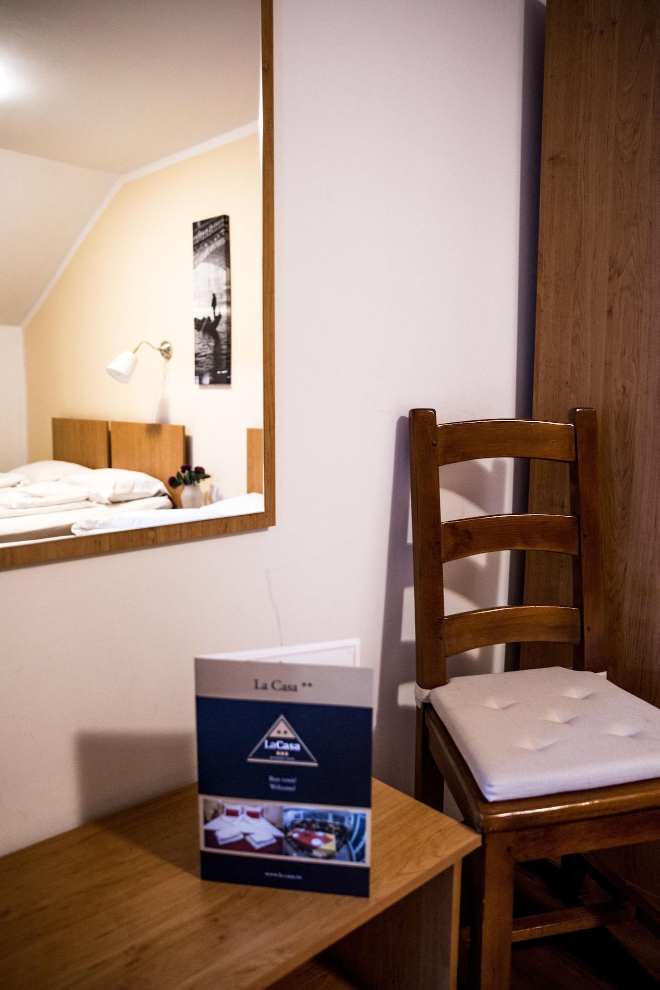 La Casa Nord Hotel Букурещ Екстериор снимка