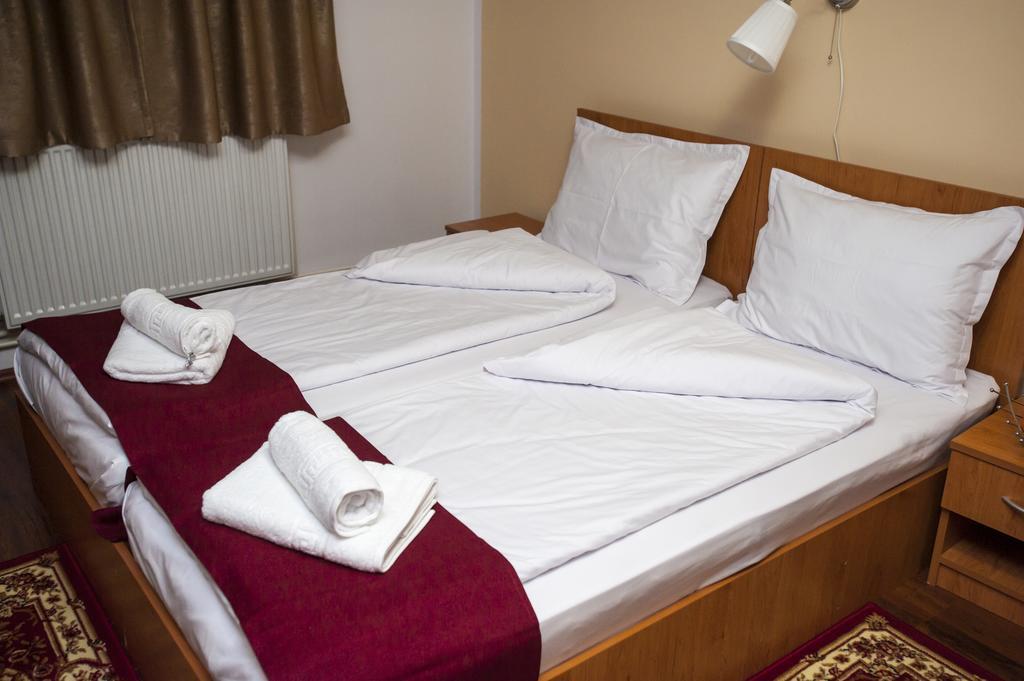 La Casa Nord Hotel Букурещ Екстериор снимка