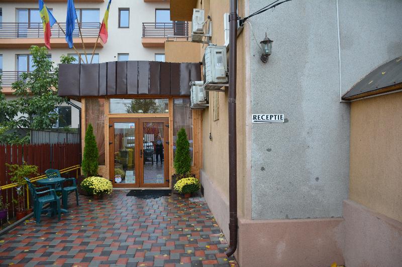 La Casa Nord Hotel Букурещ Екстериор снимка